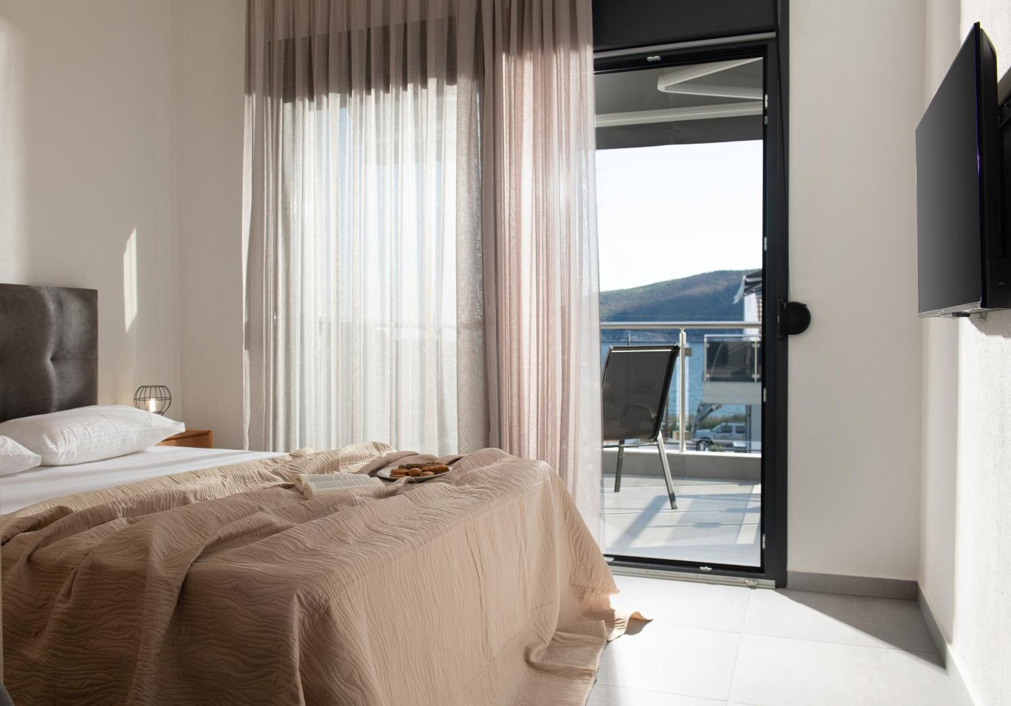 The Black Pearl Villas Kalamítsion 外观 照片